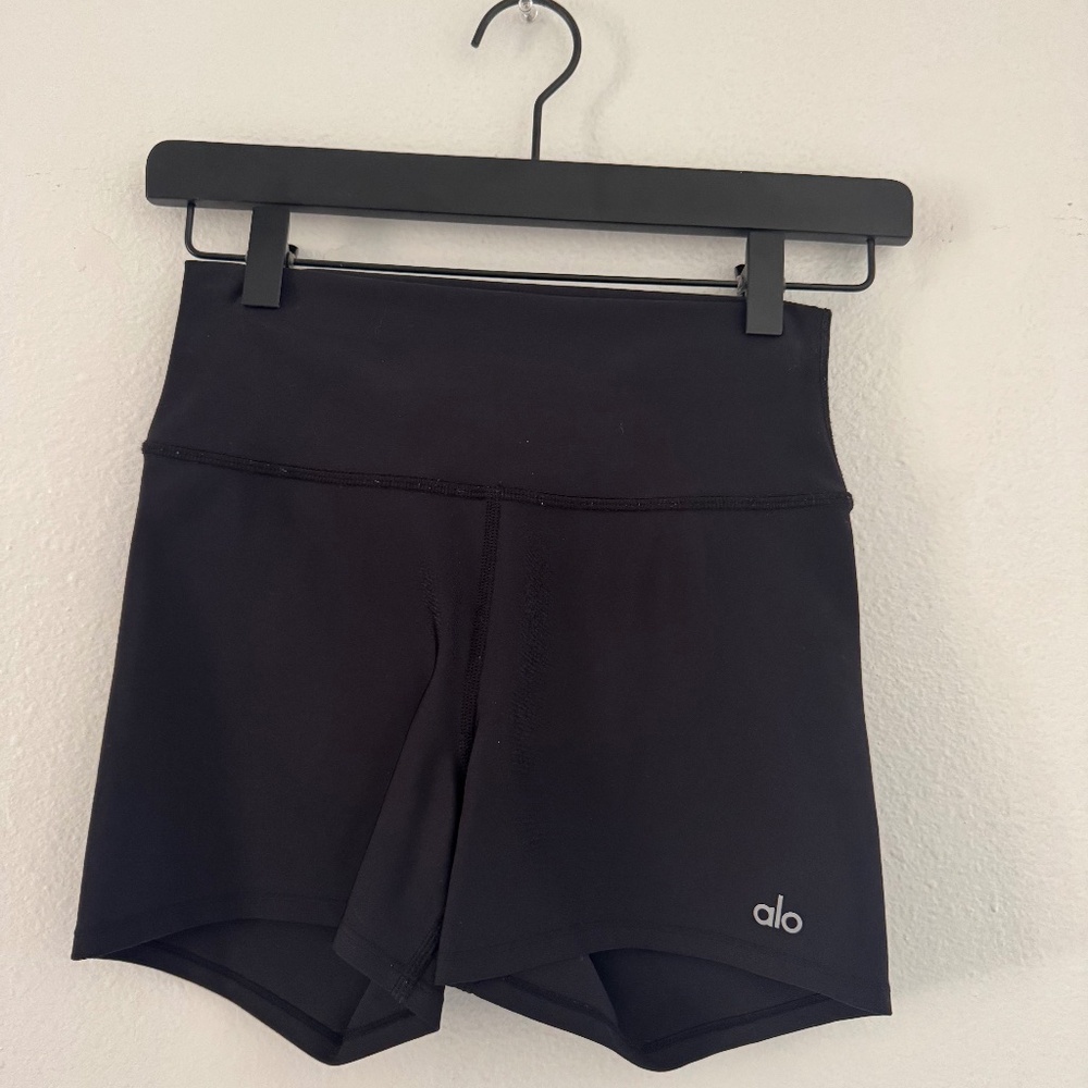 Alo Workout shorts
